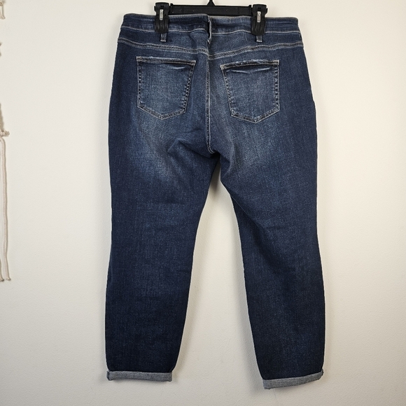 Silver Jeans Plus Boyfriend Cropped Jeans Size 18 L29 Distressed - Picture 5 of 7